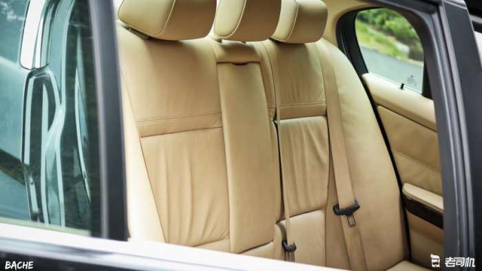 宝马3系中的永恒经典当年的B级车标杆操控完全不是奔驰能比的