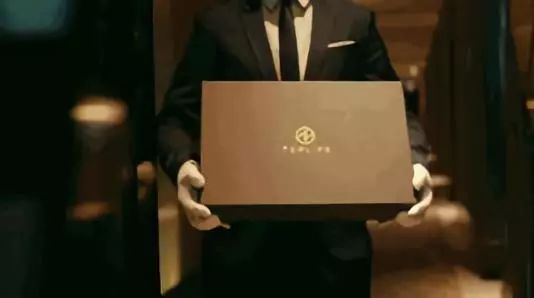 奢侈品为什么要涌入中国电商市场,京东顶级奢侈品市场