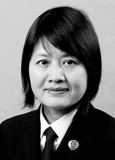 培训机构教师多次猥亵儿童获刑,小学老师猥亵9名儿童获刑10年