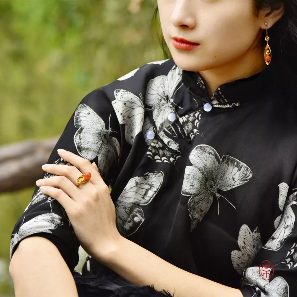 南红戒面一般多少钱,南红顶级戒面