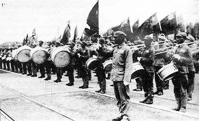 八路军军歌中国人民解放军军歌,解放军军歌和八路军军歌是一个吗