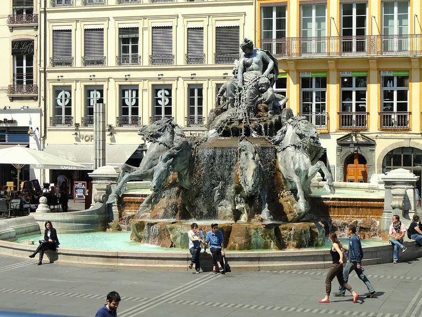 星球打卡景点,里昂的著名景点