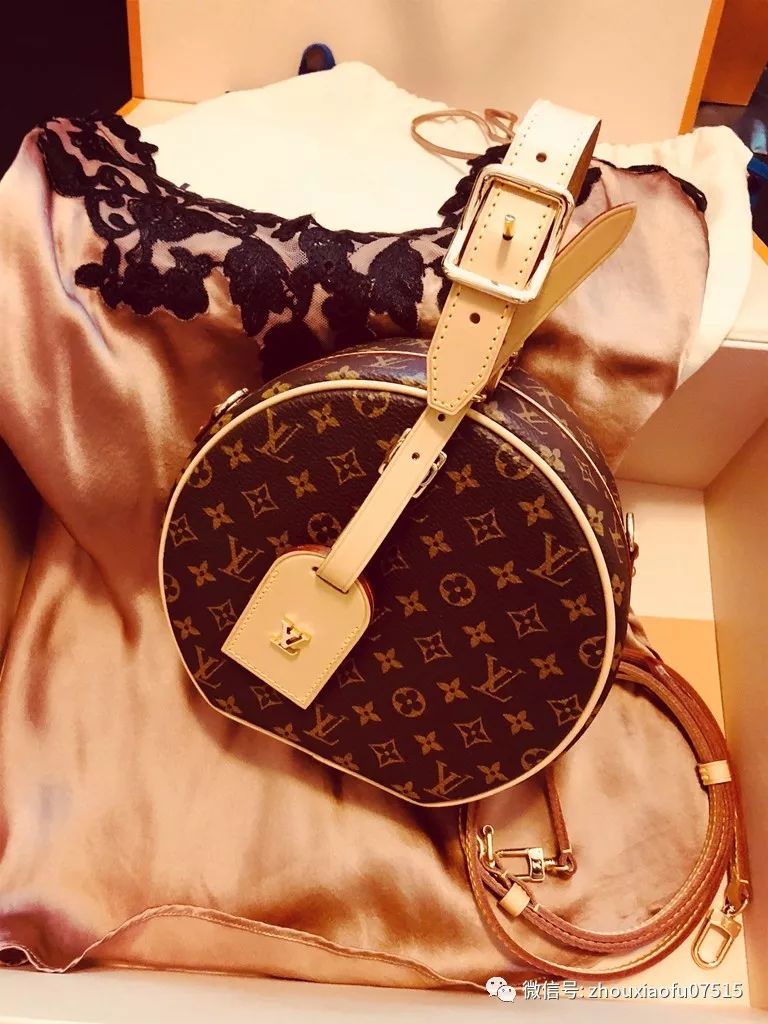 「周小福」「福夸」｜超级难买的LV圆饼包，还好我已拥有你