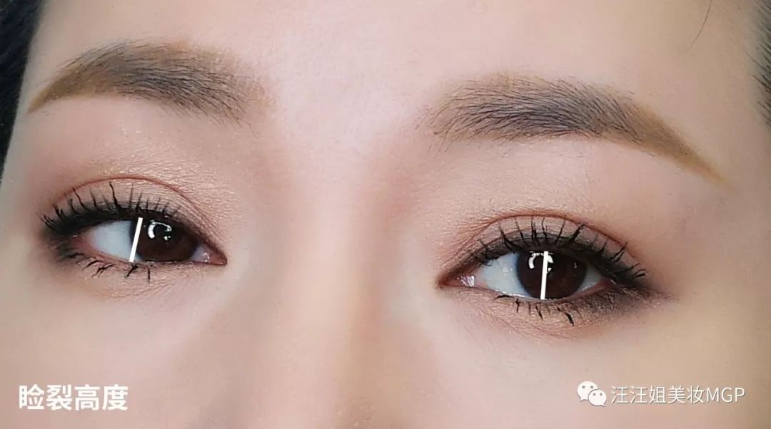 如何用眼线放大眼睛,有点斗鸡眼怎么画眼线