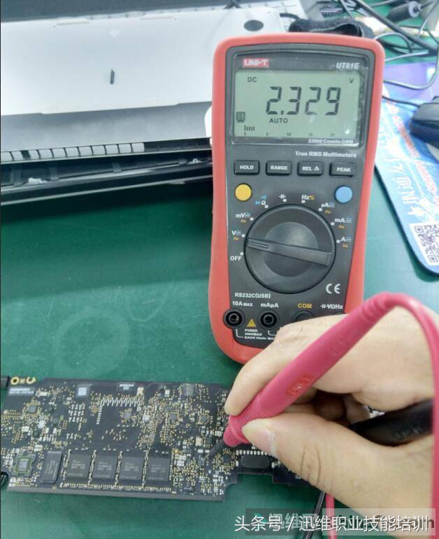 苹果笔记本开机出现问号怎么办,2010苹果笔记本开机出现一个问号