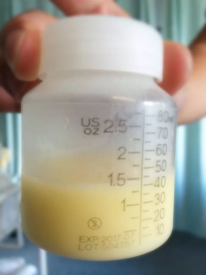 母乳瓶喂必须用吸奶器吗,靠吸奶器实现母乳喂养
