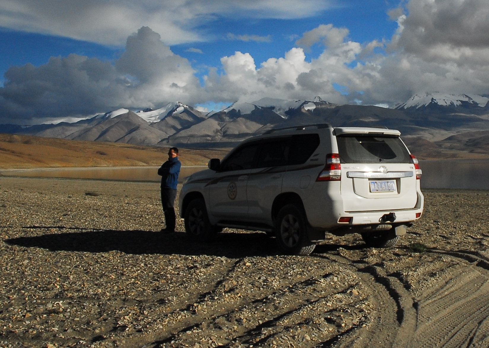 国庆自驾游川西租车多少钱,租车川藏线318自驾游全程总费用
