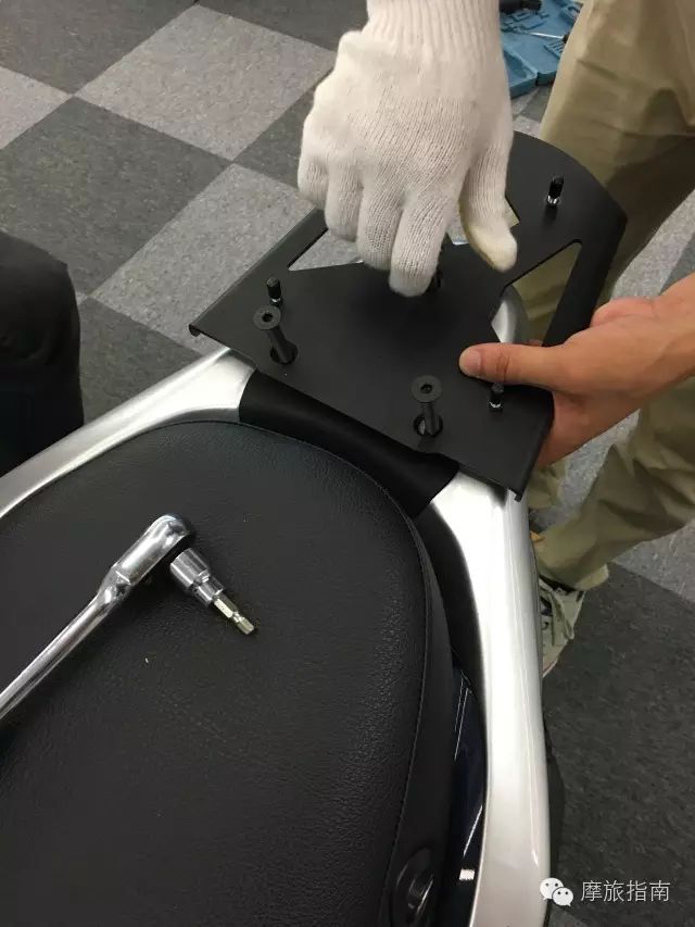 摩旅后座改装,摩旅尾箱装什么