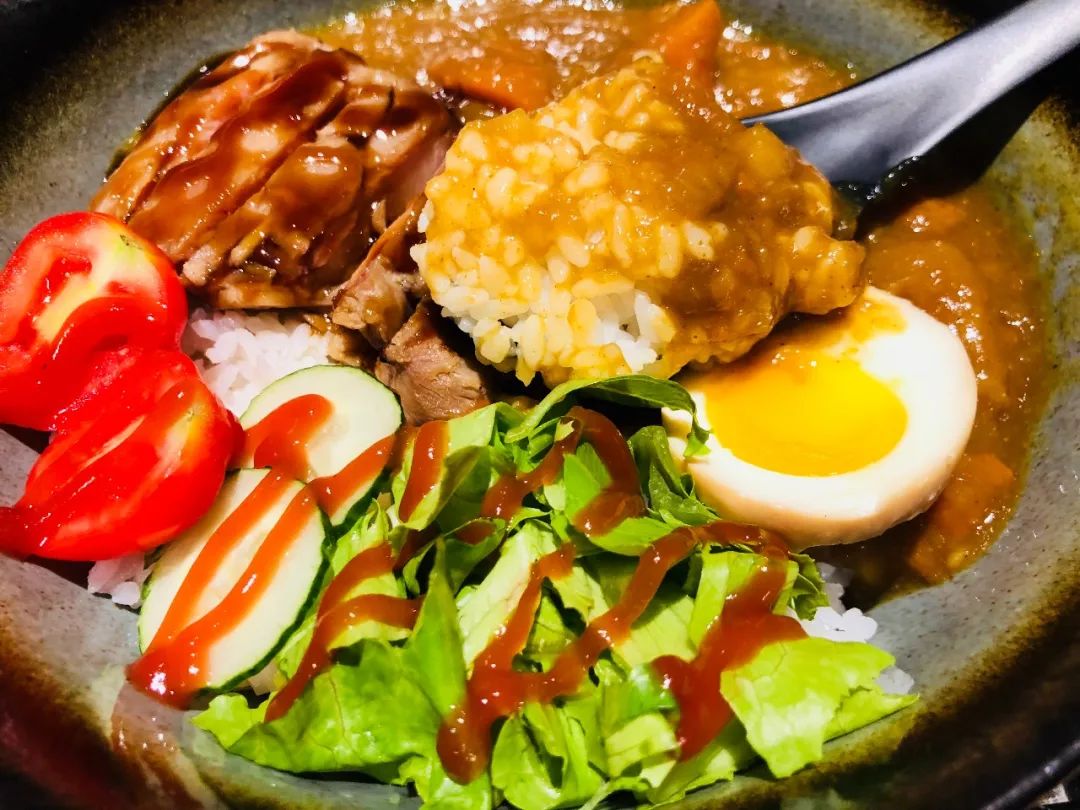 郑州大西郊一个抹茶的天地，飘来一丝丝日式饭香！