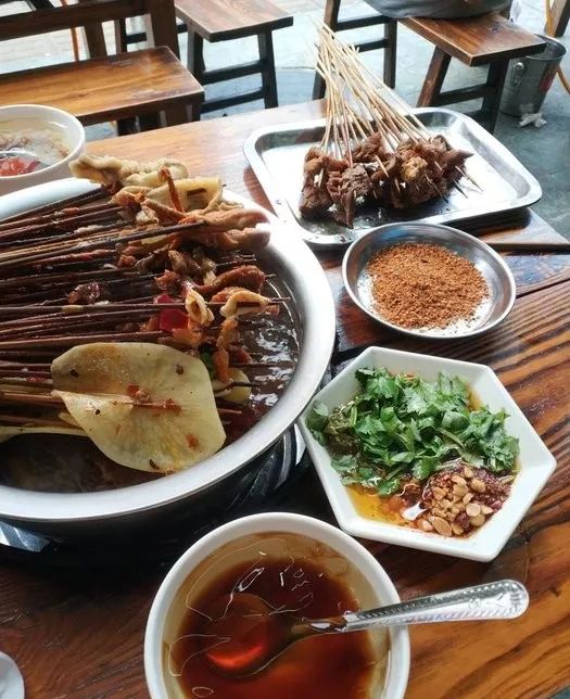 乐山特色麻辣烫,乐山嘉州长卷天街黄氏麻辣烫菜单