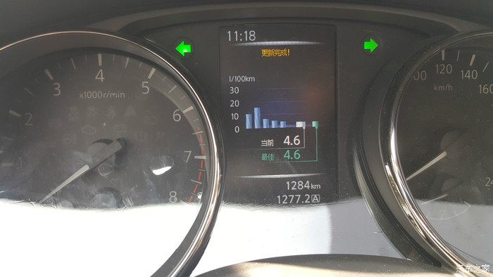 自驾游旅行睡逍客车里,逍客当房车用