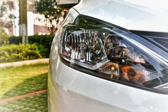 5万块日产天籁值得买吗,适合年轻人的第一辆车10万