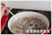 糖醋小排是道江浙名菜，甜酸口儿可以热着吃，可以放凉了当凉菜吃