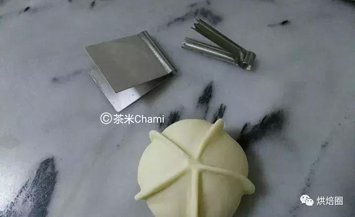 几个小工具竟能把2元1个的普通包子做成艺术品惊艳了老外!