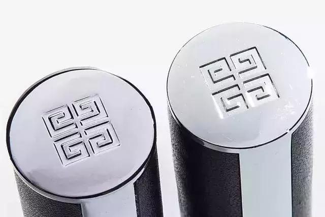 容易辨别真假的口红,鉴别假口红