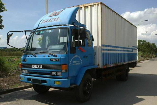 中国70年代日本卡车,90年代广东卡车