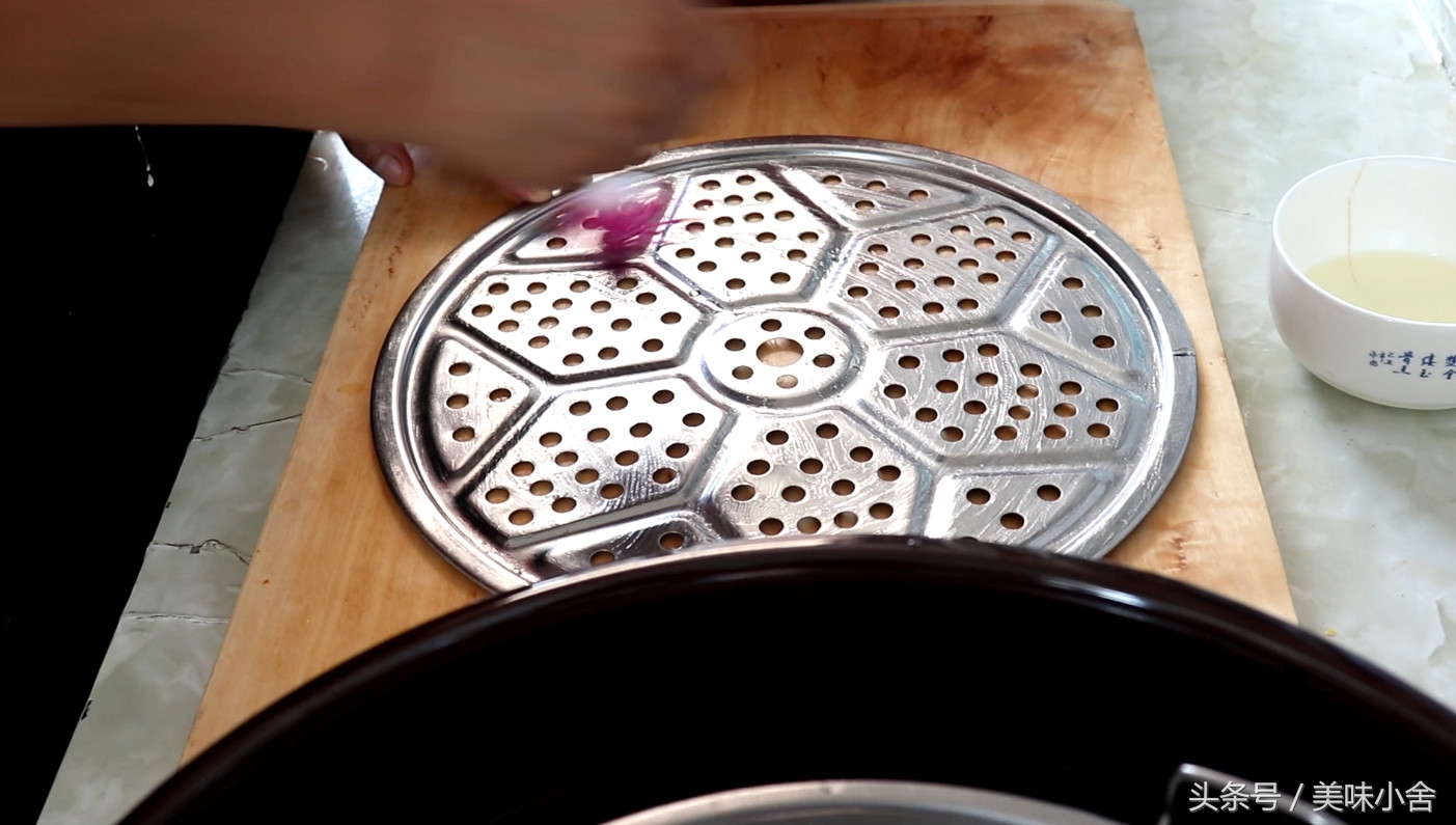 想吃凉皮不用买的配方比例,想吃凉皮做凉皮是怎么做的