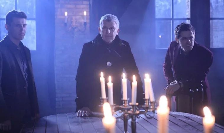 关于吸血鬼的最强科普,这篇文章+这部电影就够了!