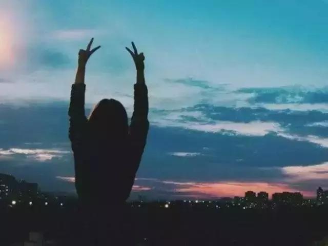 最值得一看的对联,亲爱的热爱的对联