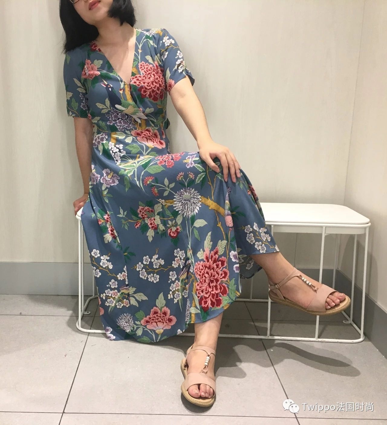 编辑试穿|HM想让你把壁纸穿到身上,没想到还卖断货?!