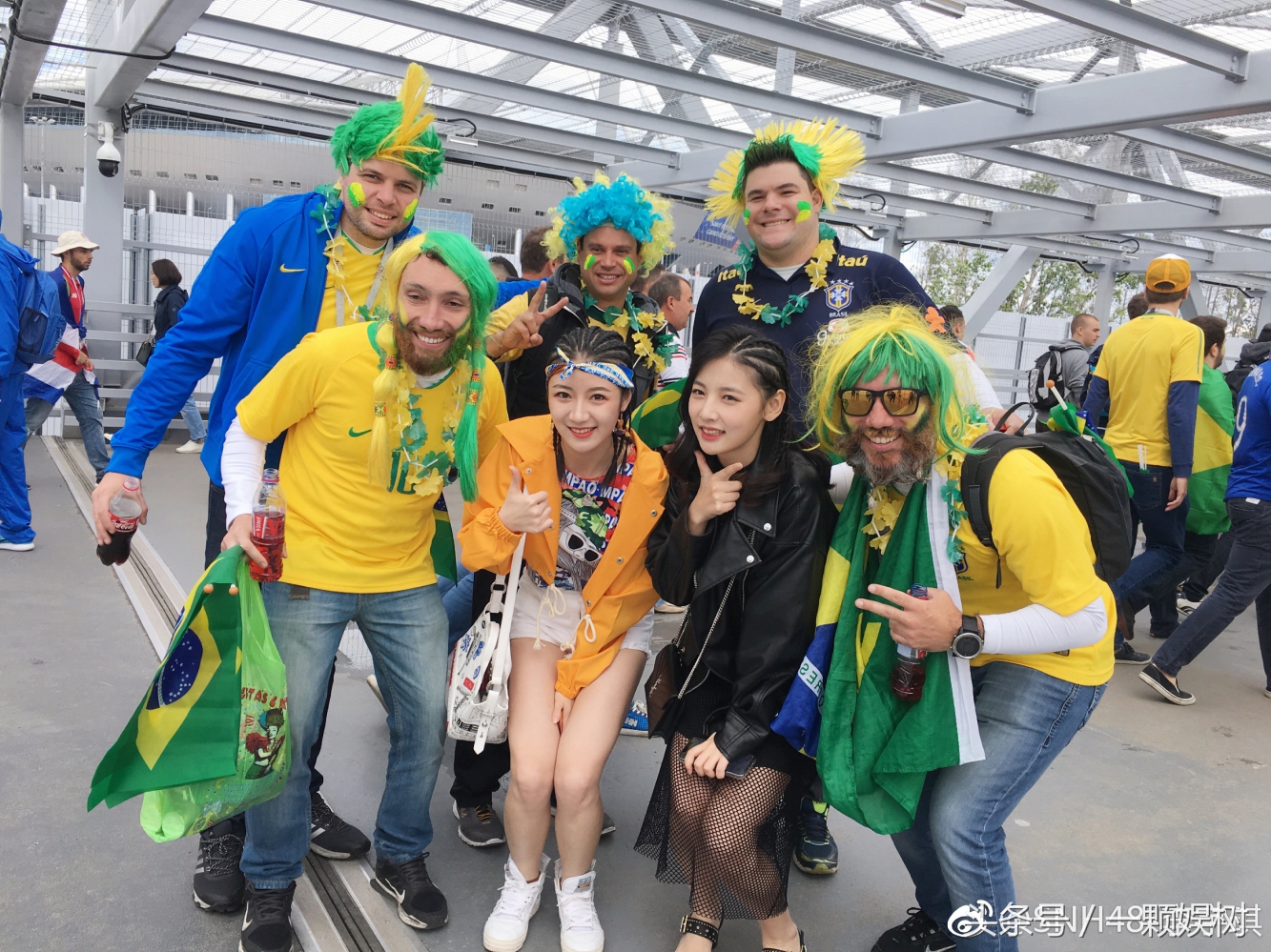 snh48鞠婧祎和好友重聚,snh48鞠婧祎和女团参加央视比赛