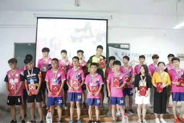 社团活动专栏,足球社社团介绍