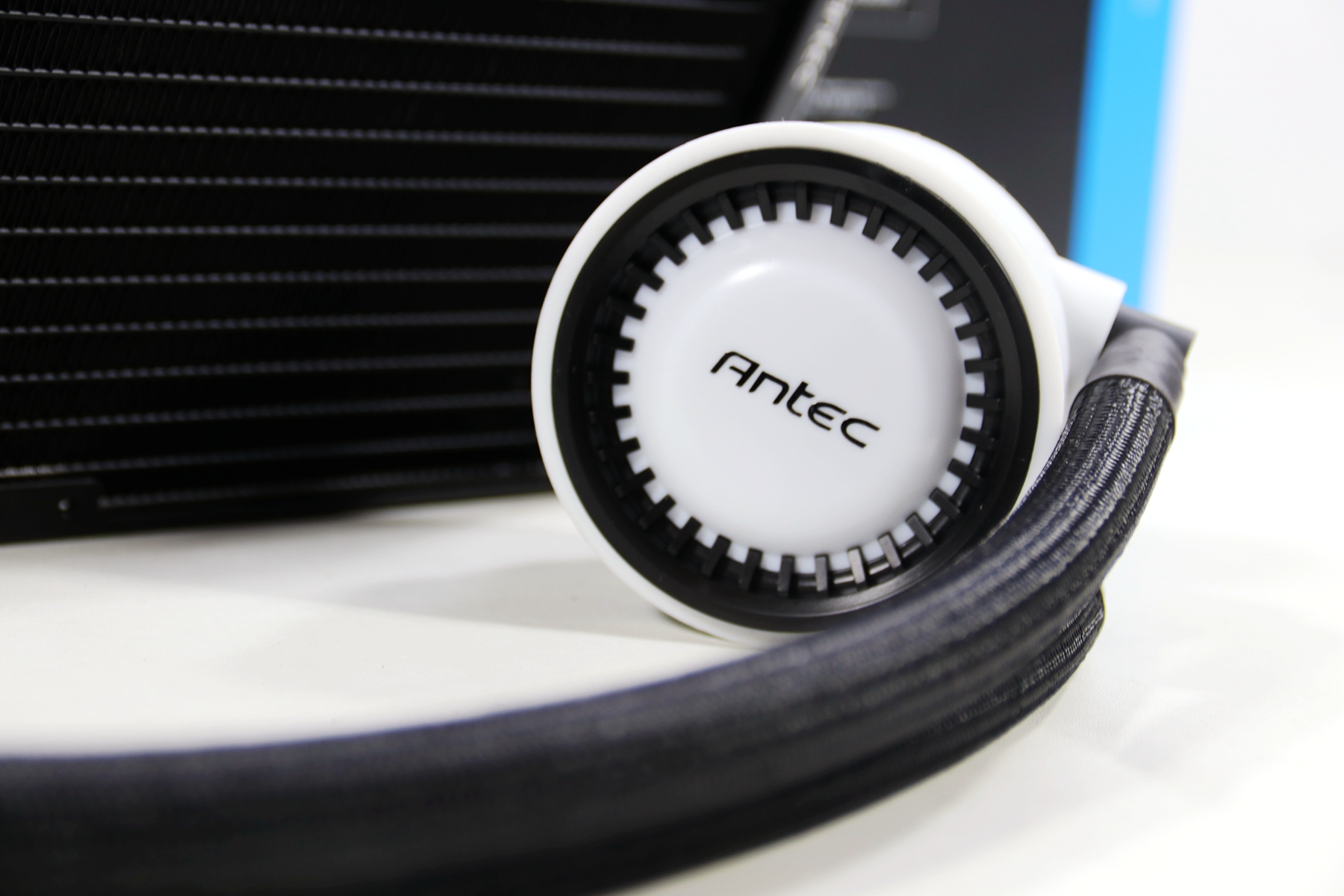 为了游戏换换换，安钛克机电散热两件套开箱小晒