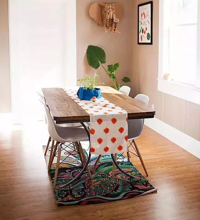 餐桌桌旗是怎么搭配餐桌的,中式餐桌桌旗搭配图片