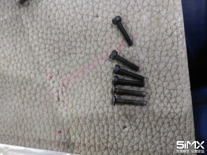 traxxastrx-4战术版迷彩,traxxastrx-4烈马开箱