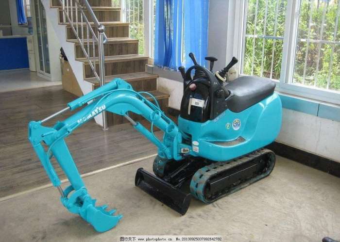世界上最小的挖掘机一斗多少方,世界最小的挖掘机有多大尺寸