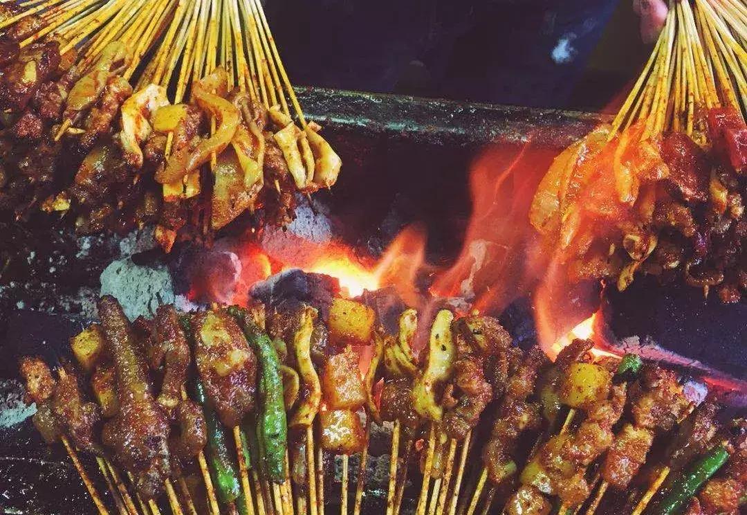 乌当大圆桌餐馆,难忘的美食推荐