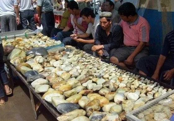 十大不宜购买的玉石有哪些,几种容易受骗上当的玉石