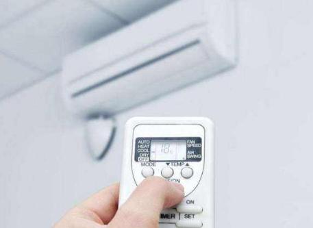 美的空调变频1级1.5匹一天耗电量,美的变频1.5p空调耗电多少每天