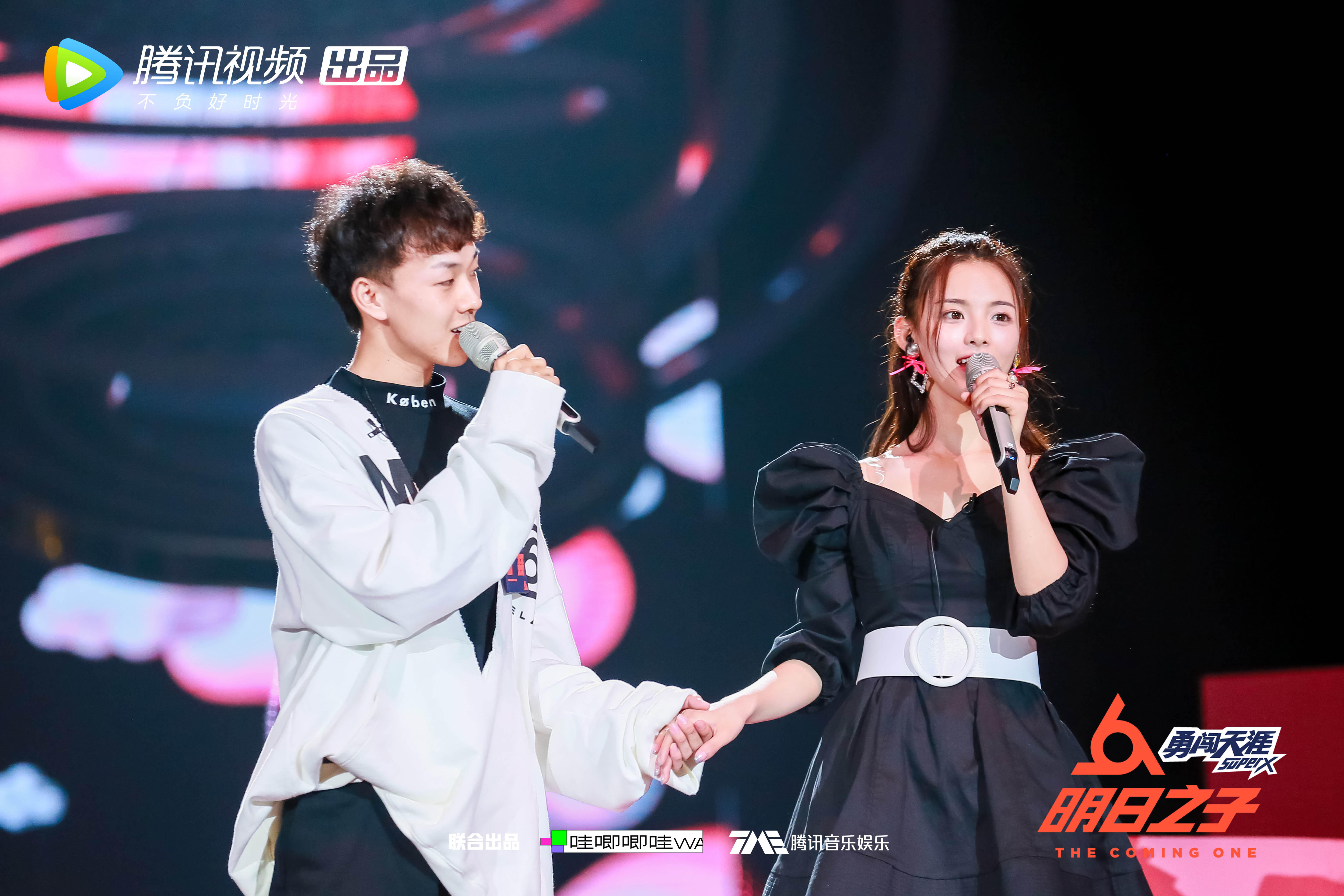 明日之子邓典李紫婷第一次见面,明日之子2邓典合作曲