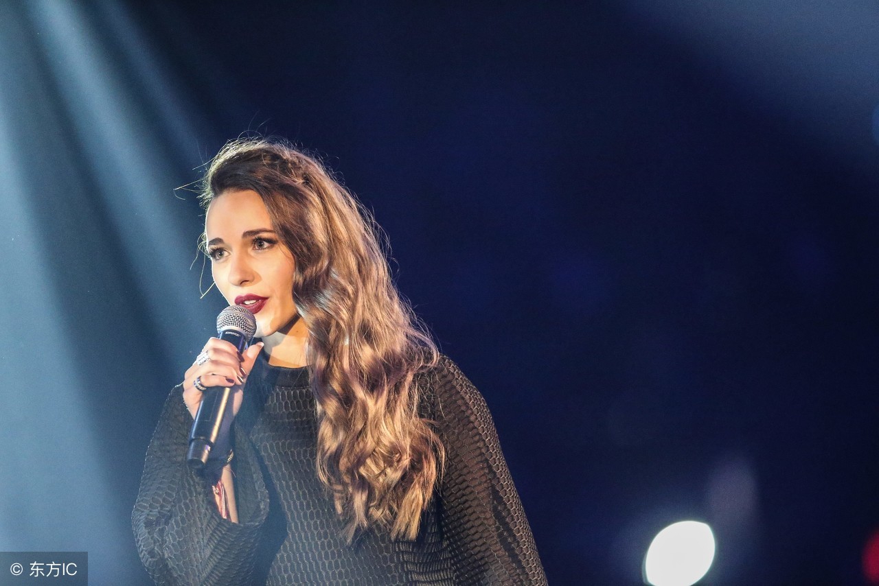 五音不全的人怎么学唱歌,五音不全的人怎么学一首歌