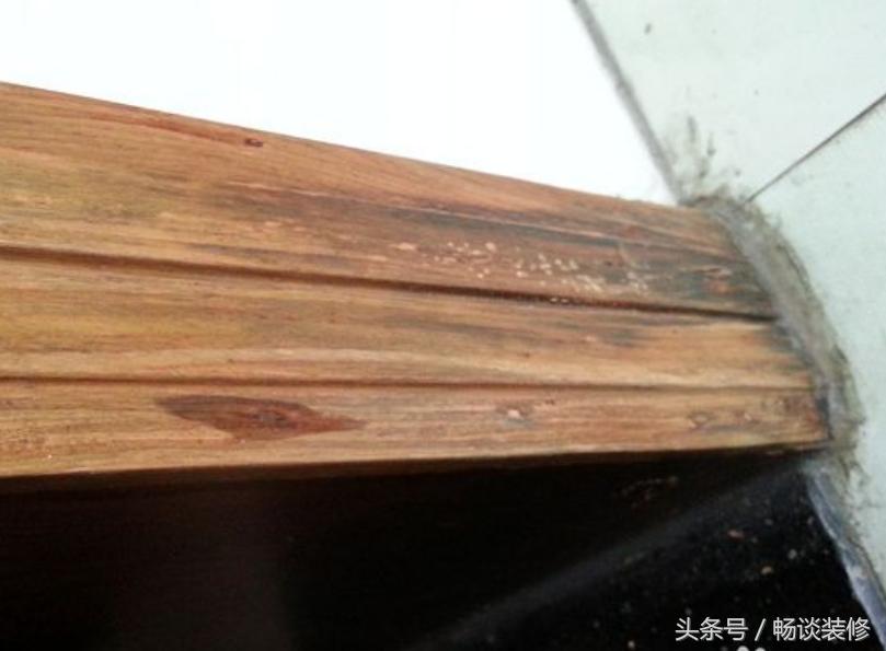 卫生间门套线受潮怎么办,卫生间门套受潮开裂怎么补救