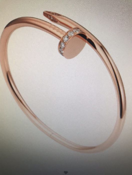 男子送8万礼物,男子送前女友礼物求复合