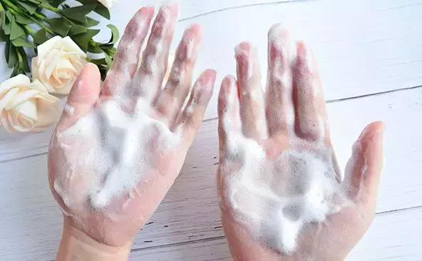 洗面奶没选好会起痘痘吗,洗面奶没洗干净伤到皮肤