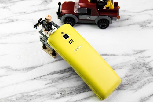 诺基亚8110手机开箱,诺基亚8110对比诺基亚6600