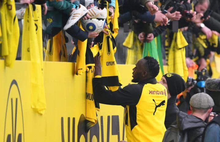 牙买加闪电博尔特高光时刻,博尔特进牙买加国家队