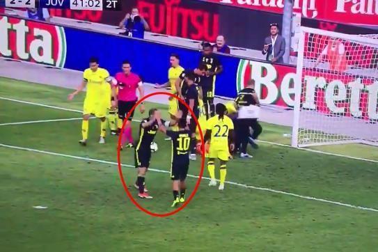 c罗争议庆祝动作,尤文对c罗的伤害