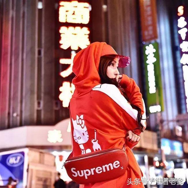 胸部撑起一滩水！被开价50万一晚，她是台湾超致命的Sneaker女孩