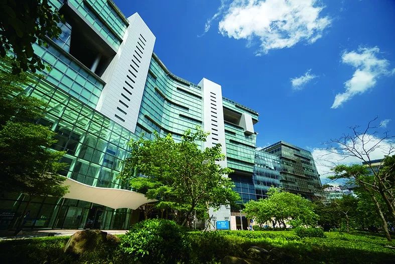 从传统经济到新数字经济：“香港队”在“数字丝路”上奔驰——访数码港主席林家礼