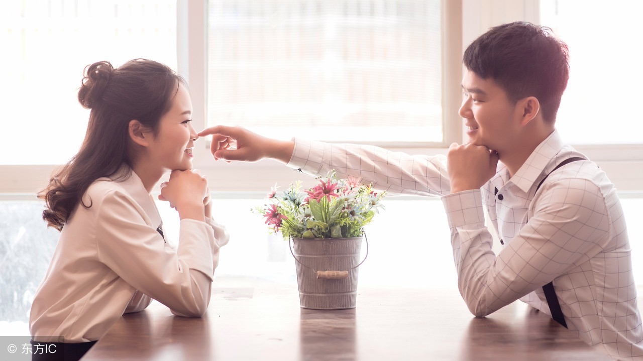 男人随便可以打老婆吗,男人可以打女人吗