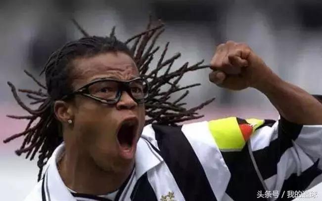 那些球场上的不可思议进球,足球赛场的那些精彩时刻