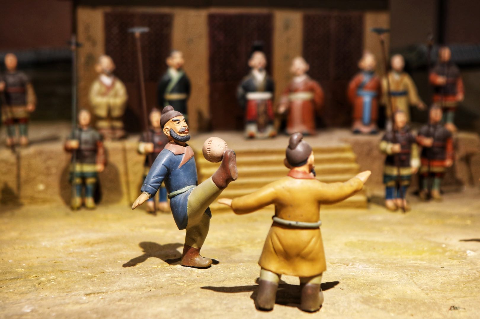 足球最早发展时间地点,足球的历史起源是哪个国家