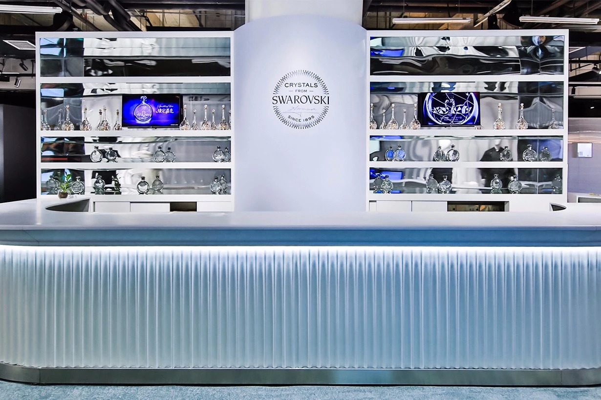 施华洛世奇幻影奇境全球首展,施华洛世奇silver翅膀