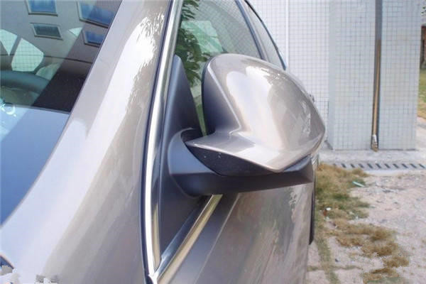 停车老是被剐蹭？掌握好这些技巧，能省下不少维修费！