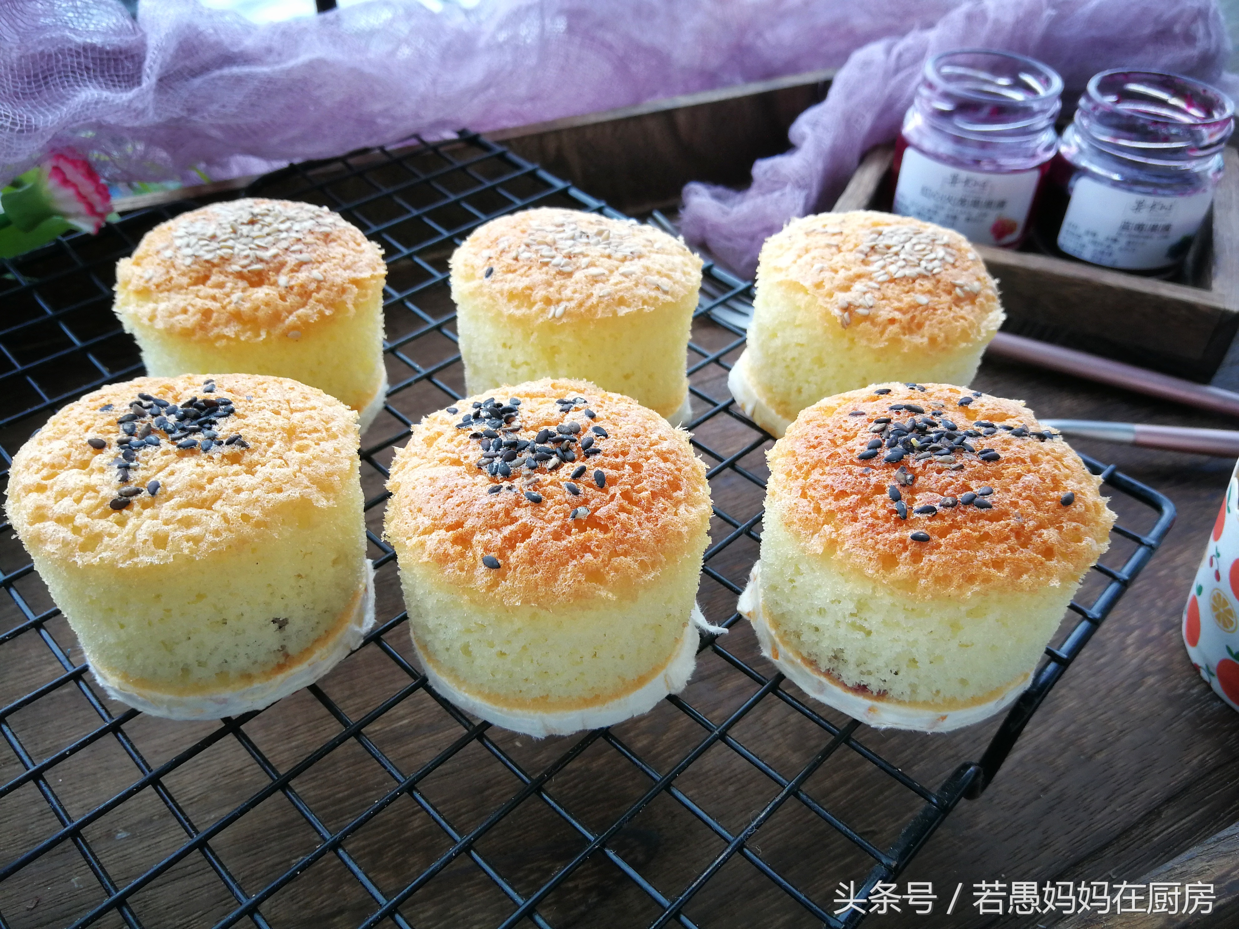 家庭版小蛋糕怎么做松软香甜,香喷喷的蛋糕