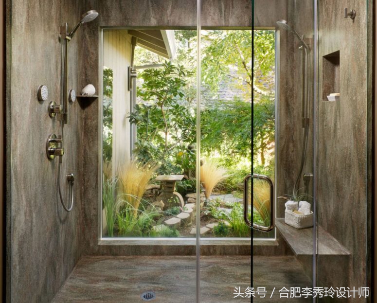 小户型奇葩淋浴间设计,淋浴房碰到大落地窗怎么设计